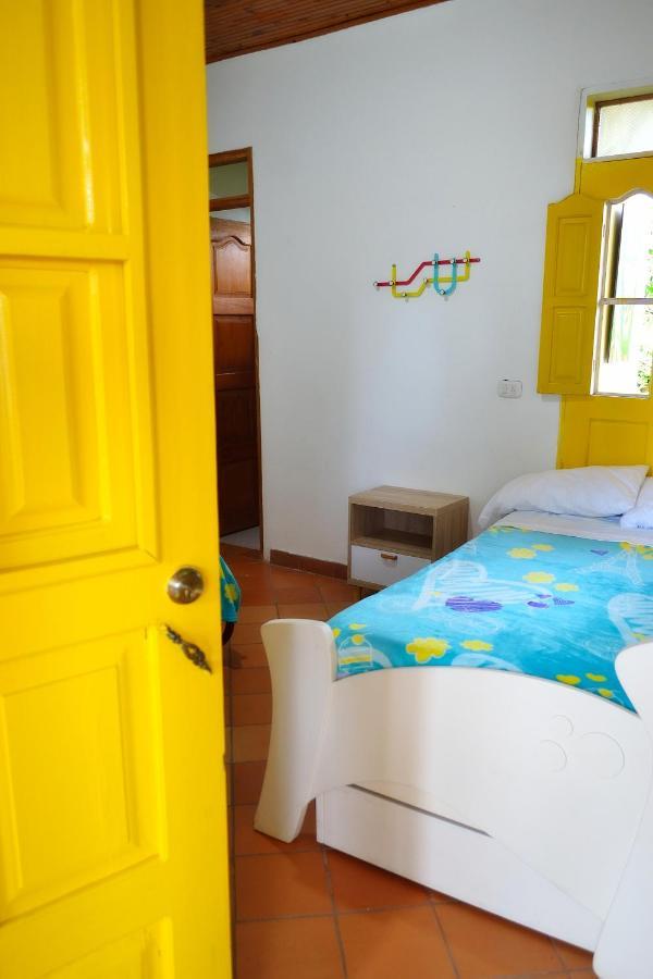 מונטנגרו Casa Finca Villa Luz A 800 Mts Del Parque Del Cafe מראה חיצוני תמונה