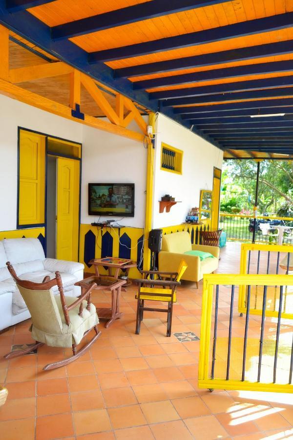 מונטנגרו Casa Finca Villa Luz A 800 Mts Del Parque Del Cafe מראה חיצוני תמונה