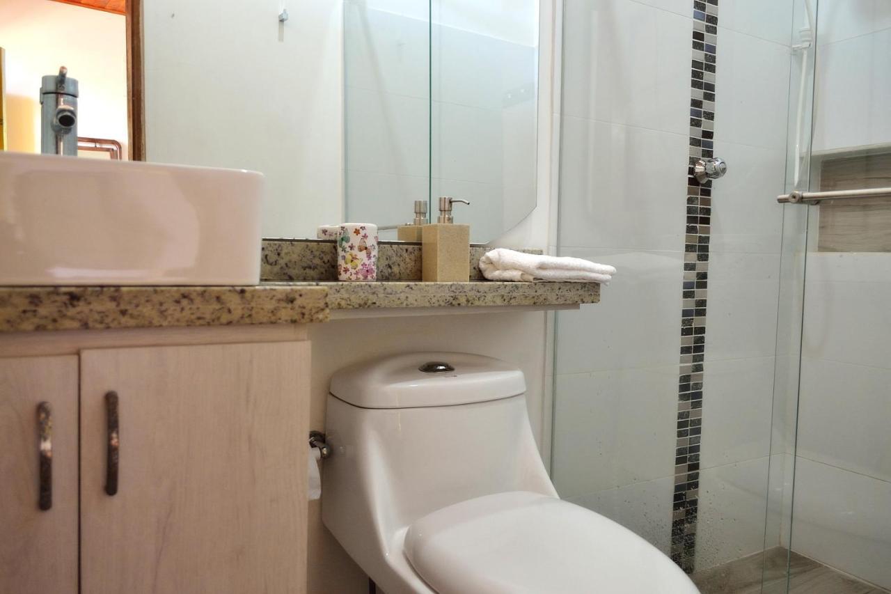 מונטנגרו Casa Finca Villa Luz A 800 Mts Del Parque Del Cafe מראה חיצוני תמונה